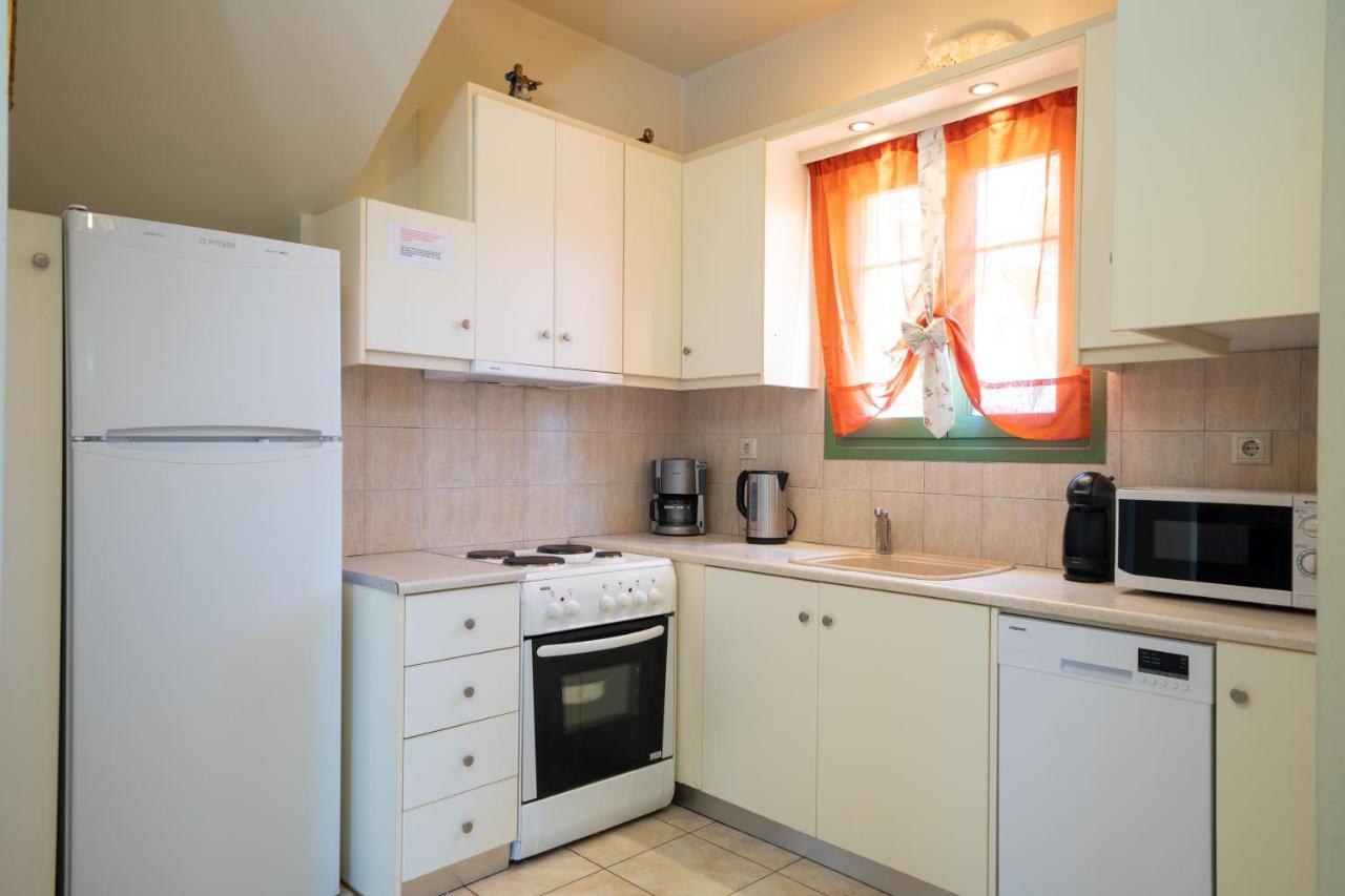 Monambeles Villas Свороната Екстериор снимка