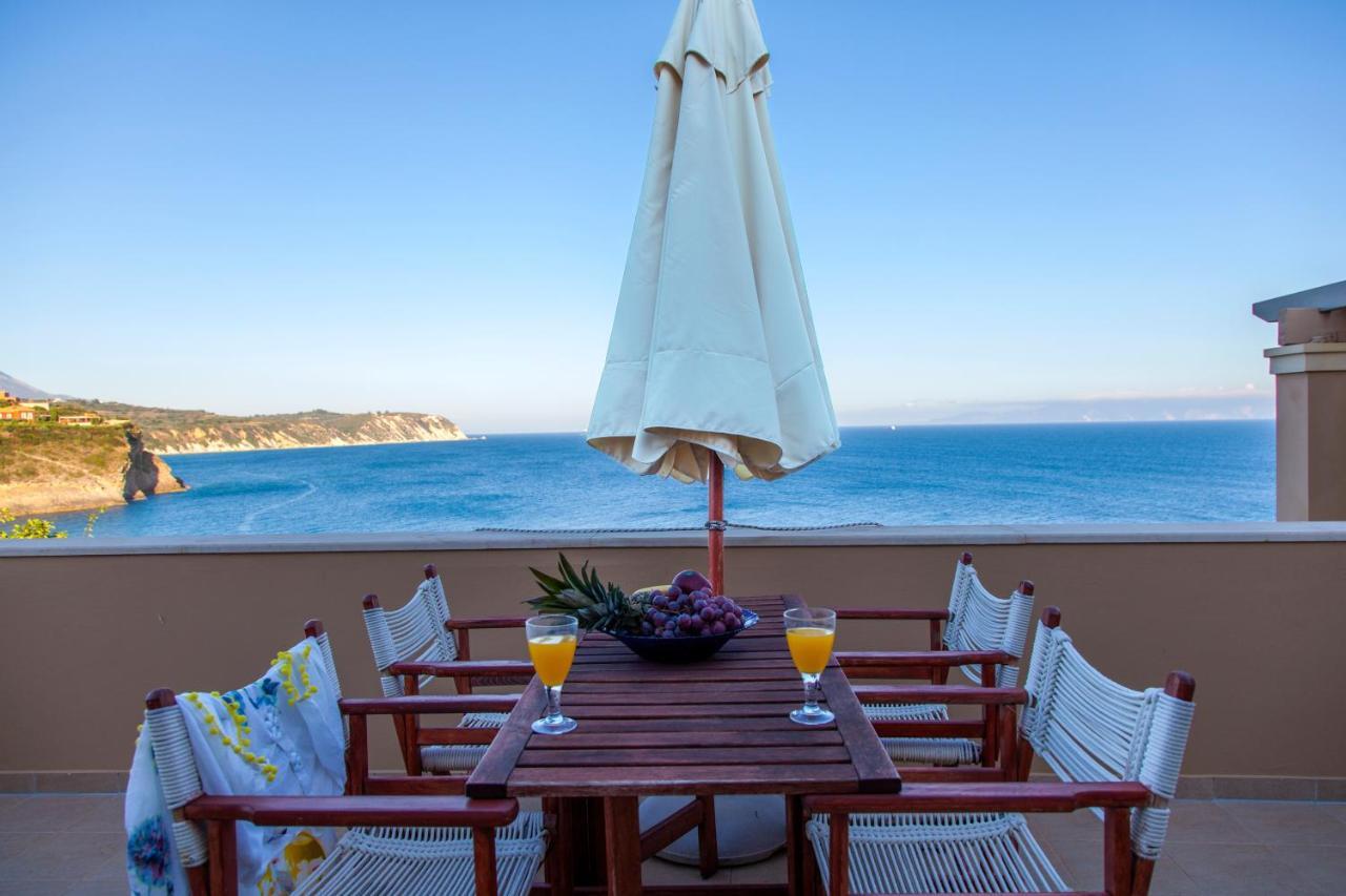 Monambeles Villas Свороната Екстериор снимка