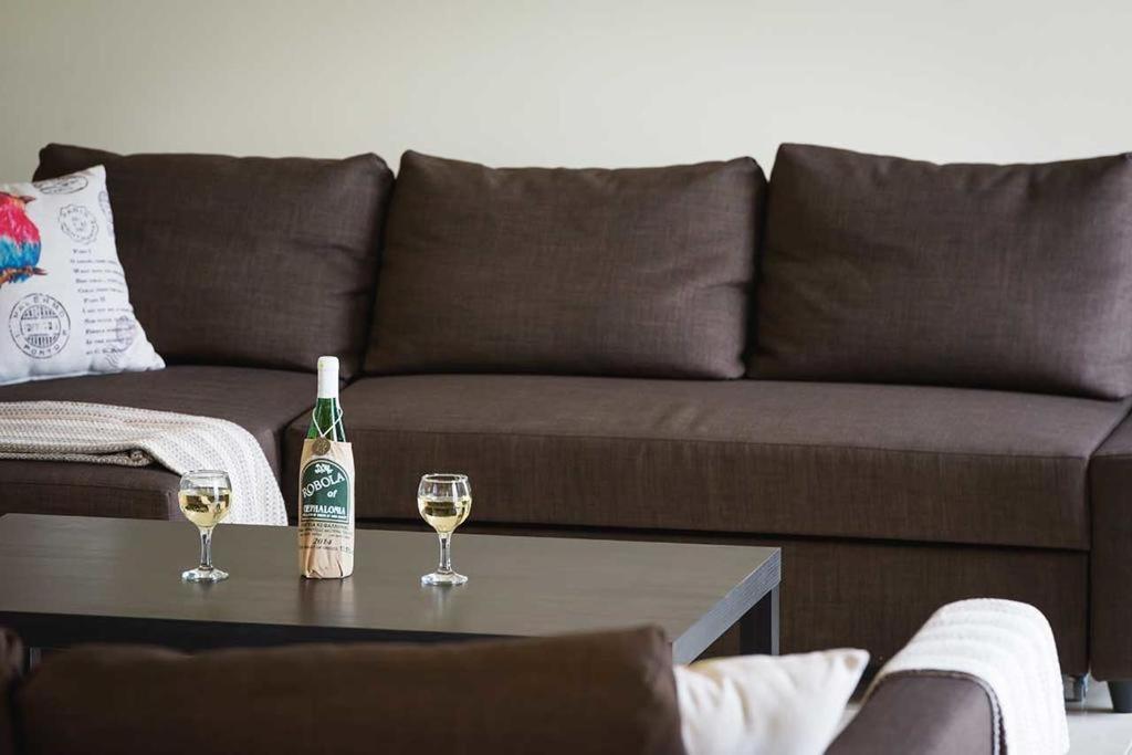 Monambeles Villas Свороната Екстериор снимка